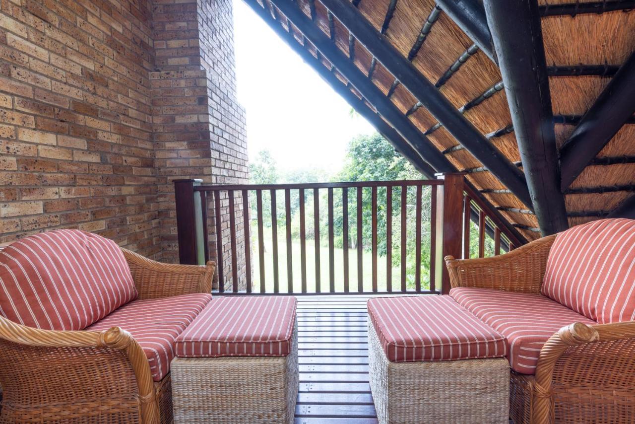 Legend Safaris 257A - In Kruger Park Lodge Hazyview Esterno foto