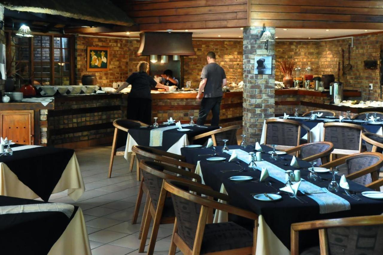 Legend Safaris 257A - In Kruger Park Lodge Hazyview Esterno foto